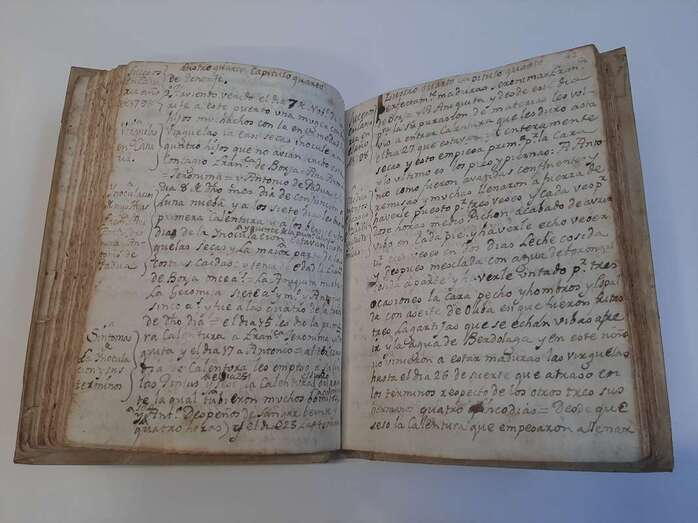 Libros históricos (Foto TA)